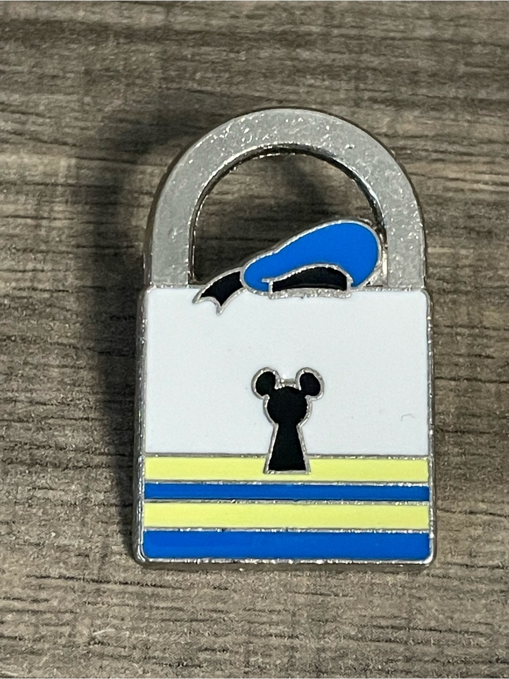 Disney Pin Lock Donald Duck Disney Trading Pin Limited Release